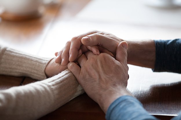 Ich leiste Ihnen Hilfe und unterstütze 